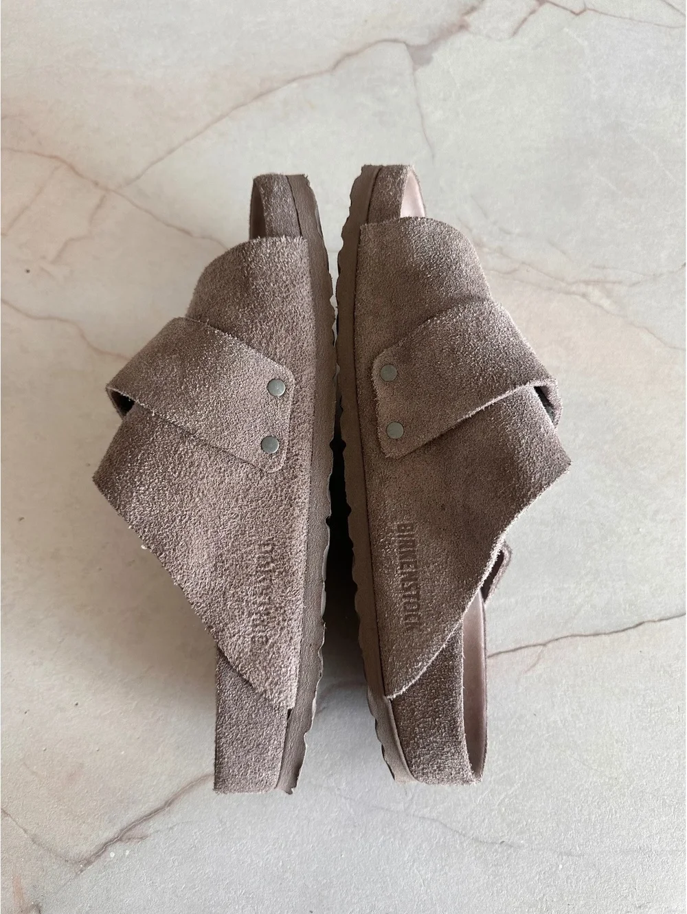 Birkenstock Kyoto Suede Leather Sandals in Gray Taupe Women’s size 39 8-8.5